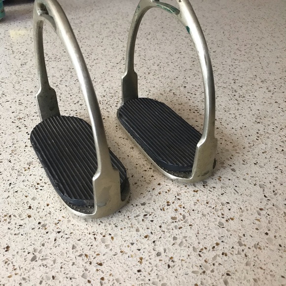 Never rust solid brass irons - Picture 4 of 4